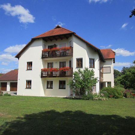Pension Eva Нойхаус-на-Инне Экстерьер фото