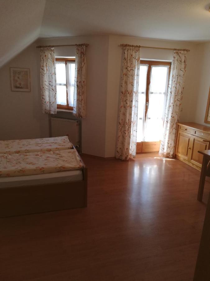 Pension Eva Нойхаус-на-Инне Экстерьер фото